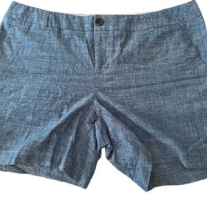 Merona  size 10 lightweight denim look shorts with pockets and give